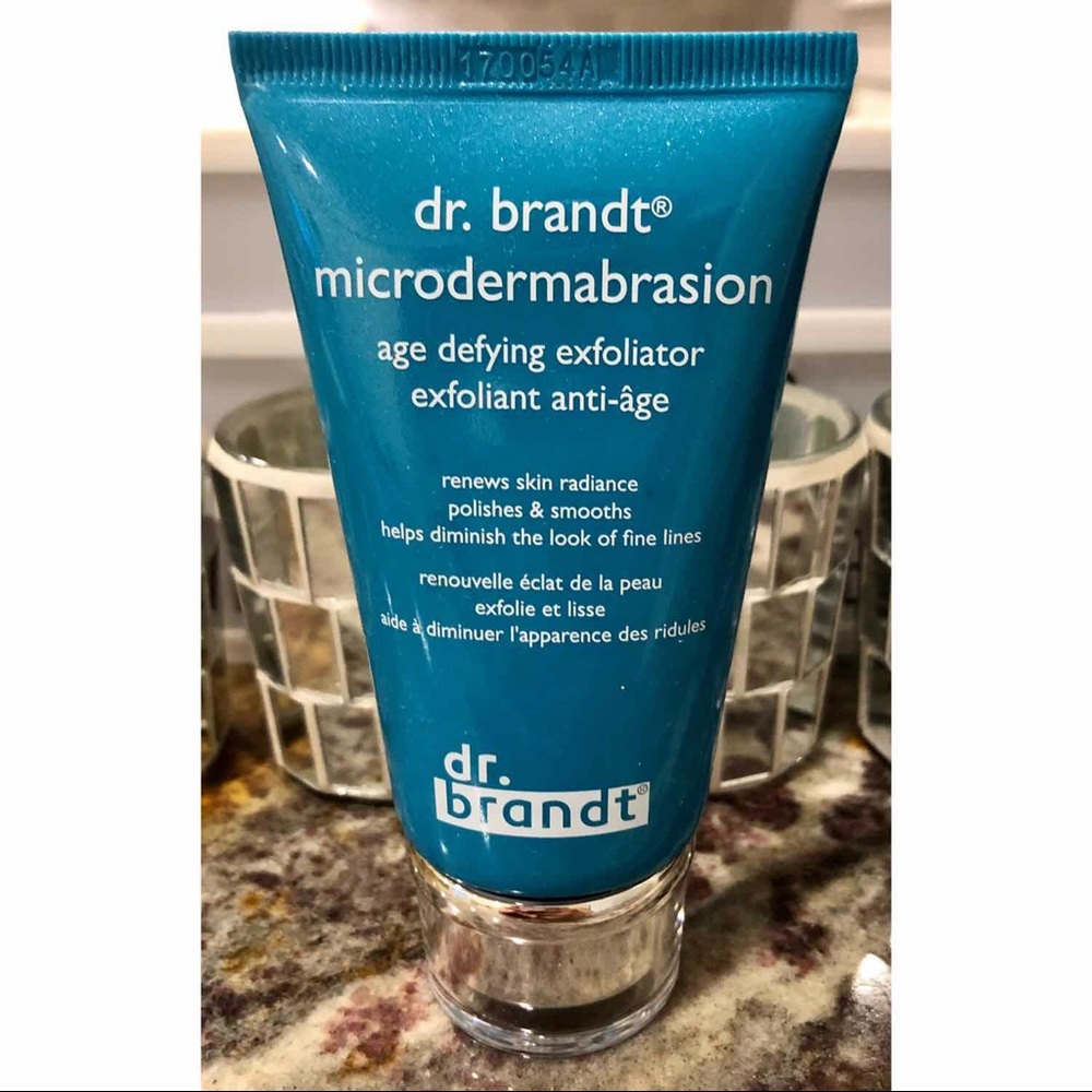 Dr. Brandt Sealed 2oz age defying exfoliator
